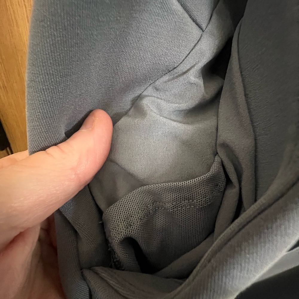 Lululemon - Picture 5 of 10